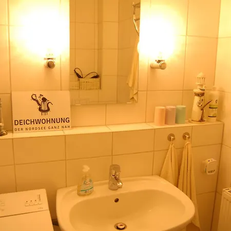 Deichwohnung Strandweg 7 *