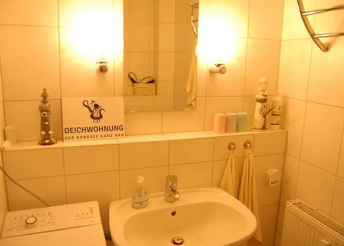 Deichwohnung Strandweg 7 *